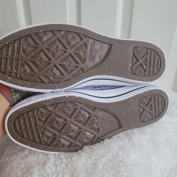 Brand New Custom Lilac Converse *please note sizing* - Picture 6 of 9